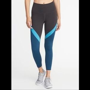 Old Navy | High Rise Color-block Workout Leggings